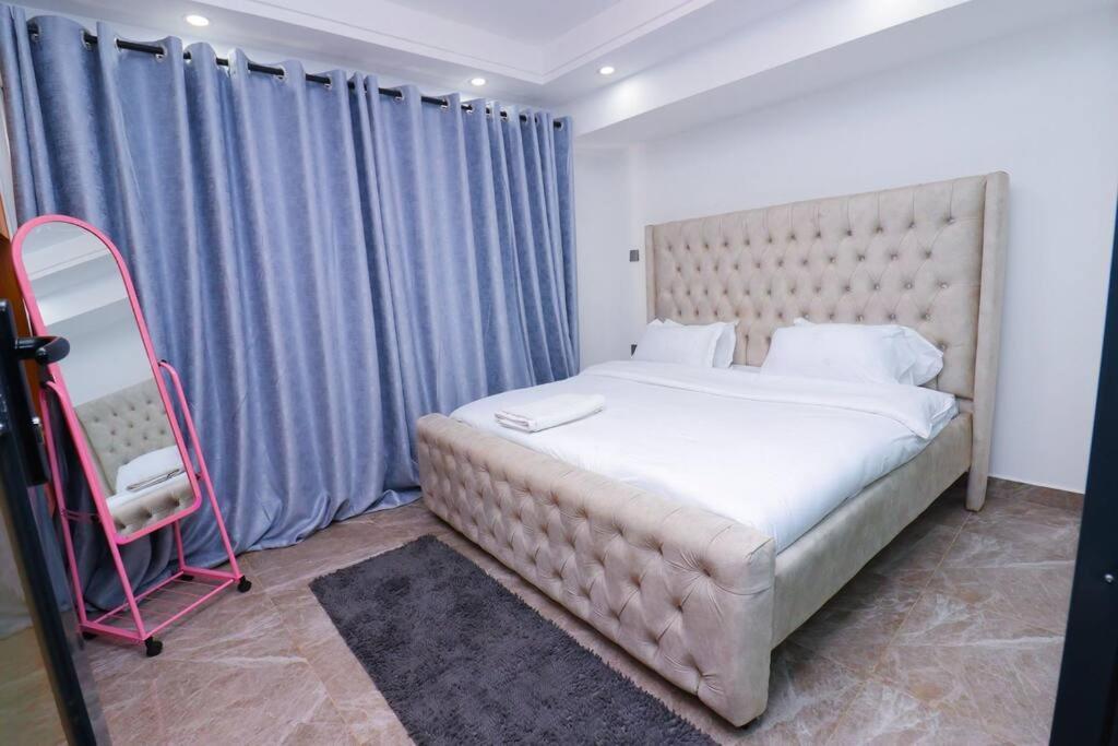 Executive In Kilimani Apartment *
