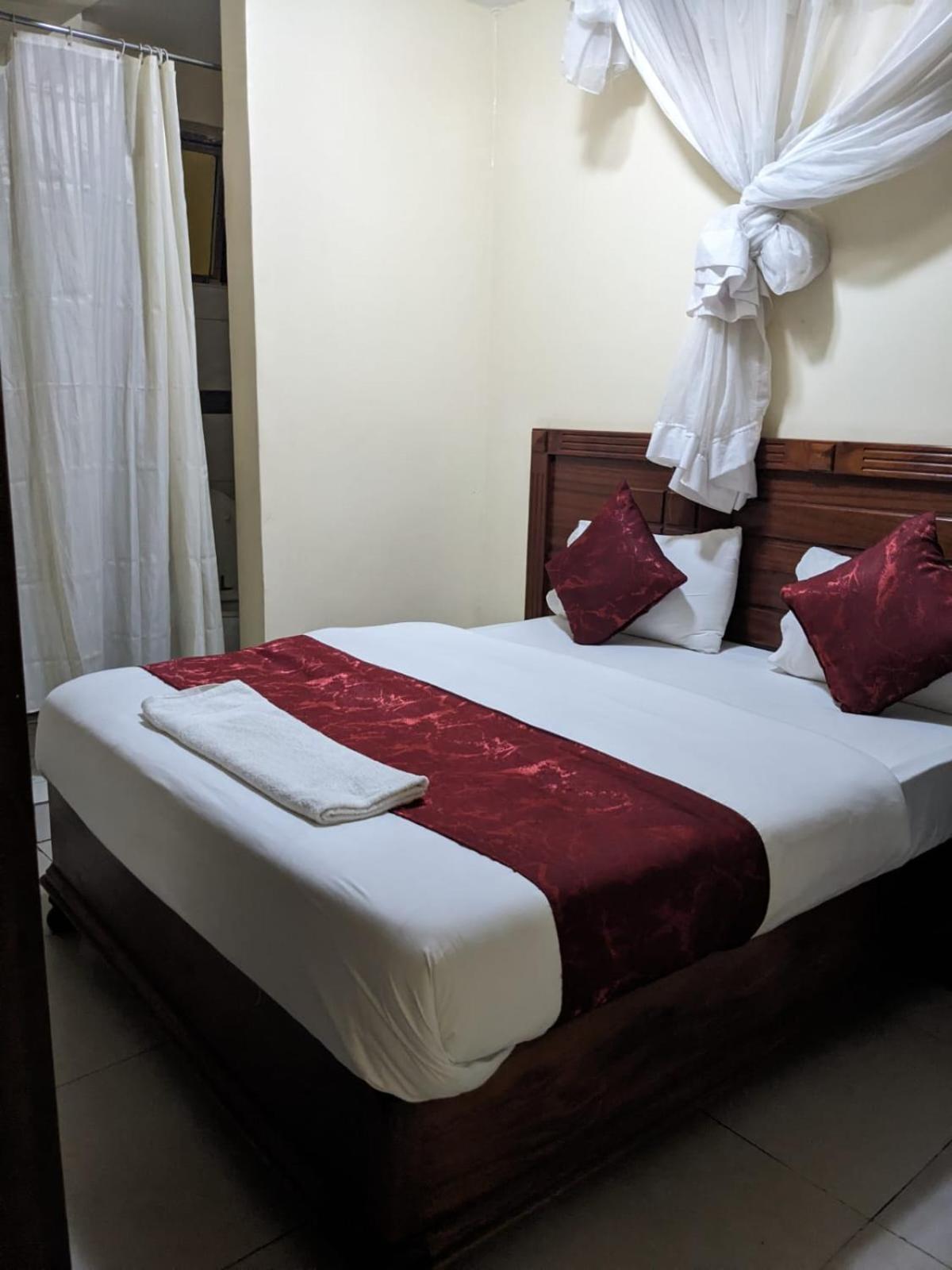 Hotel Epitome Times 3*
