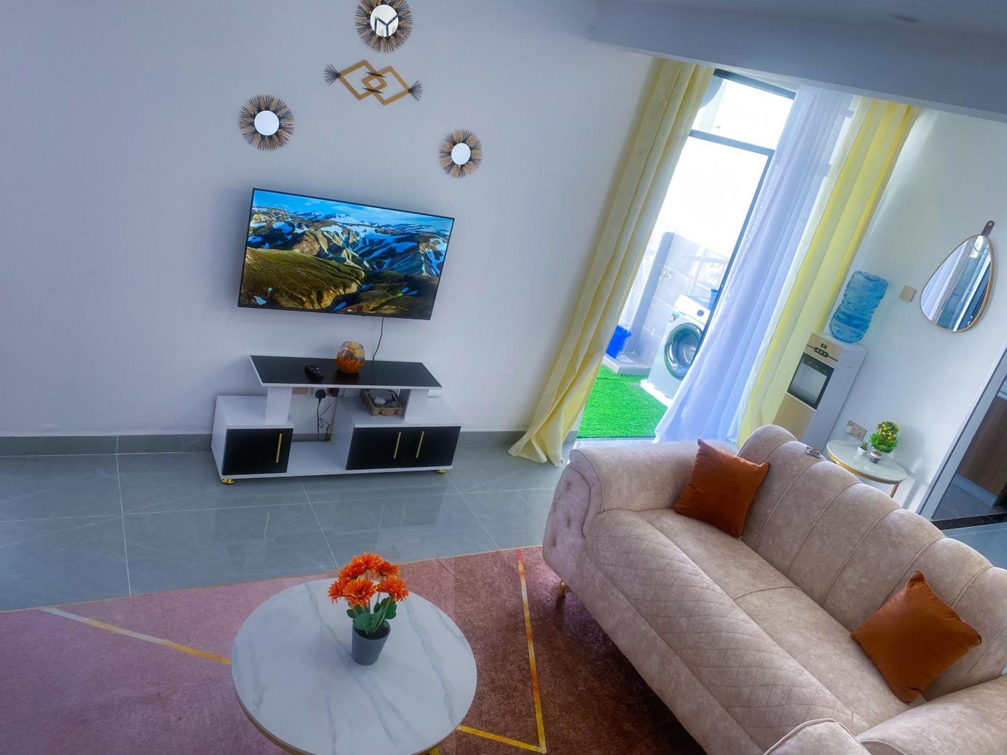 Bed & Breakfast Luxe 2br With Breathtaking Views Of In Valley Heights *