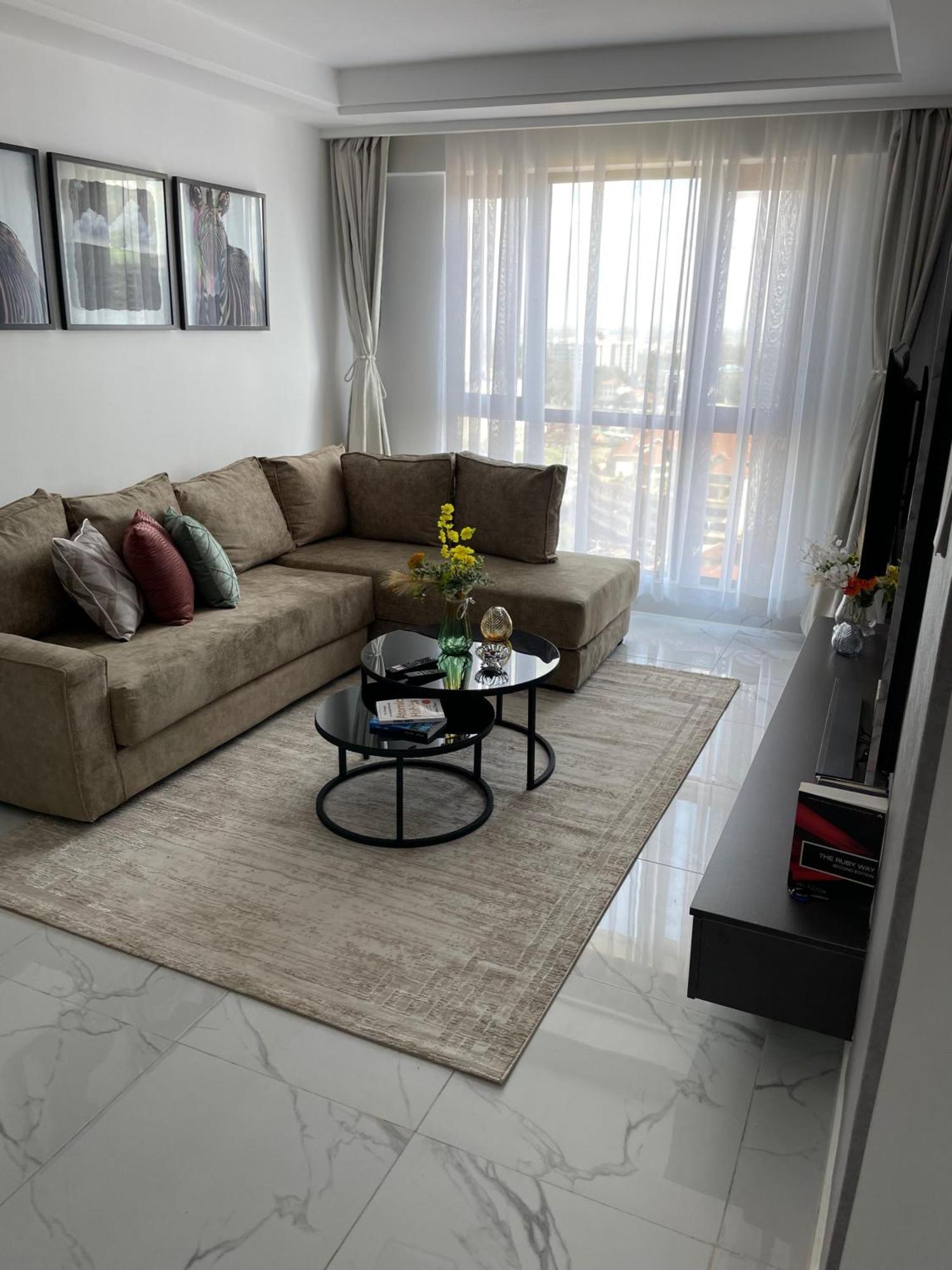Fluted Nest 16th Floor Wood Avenue- Yaya Centre Kilimani Guest house *