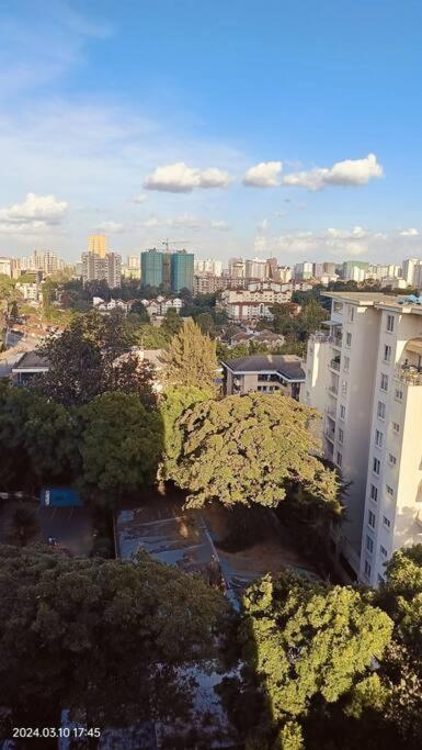 Sky-high Serenity: Your Modern 1br Retreat On The 10th Floor Apartment