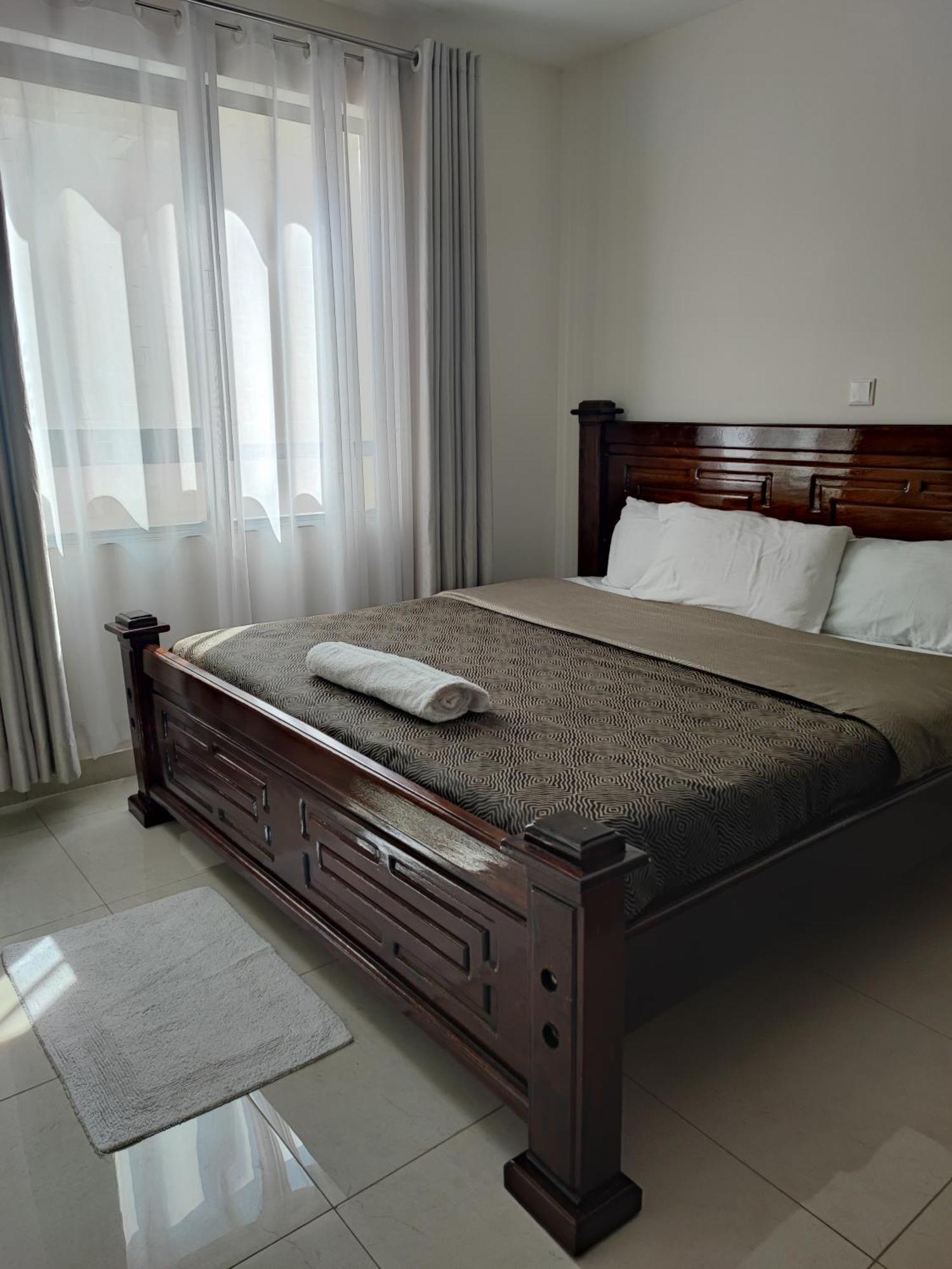 Eden Homes - Near Jkia & Sgr Apartment *