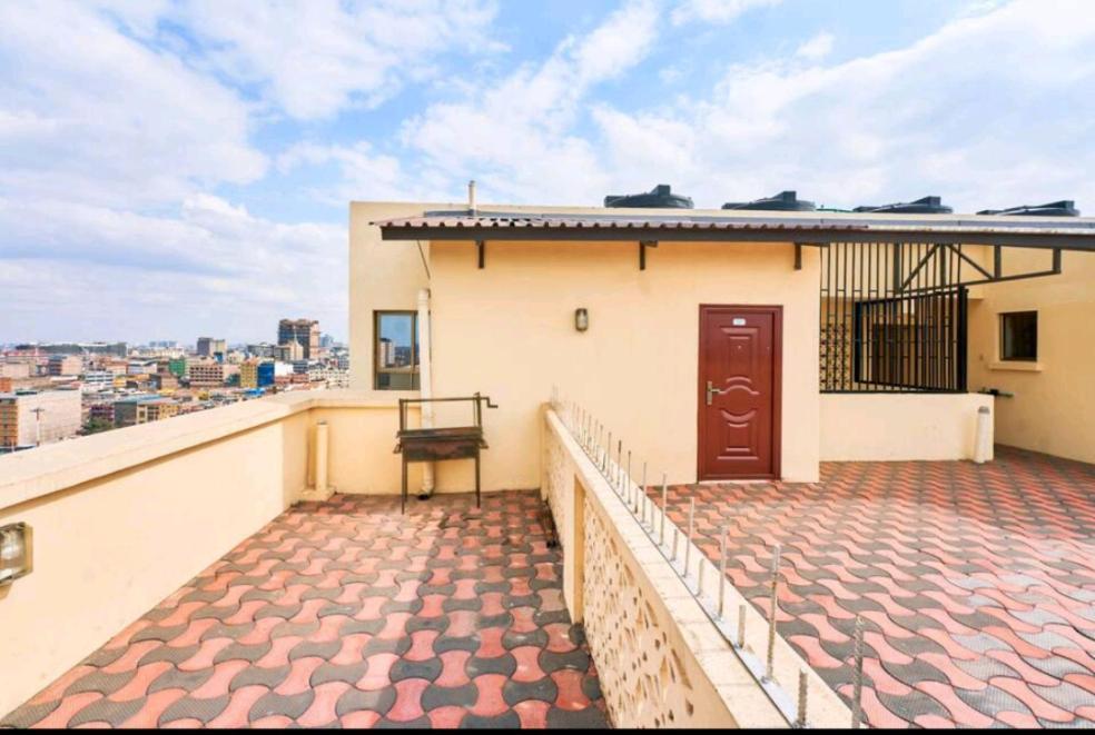 View Suits Apartment