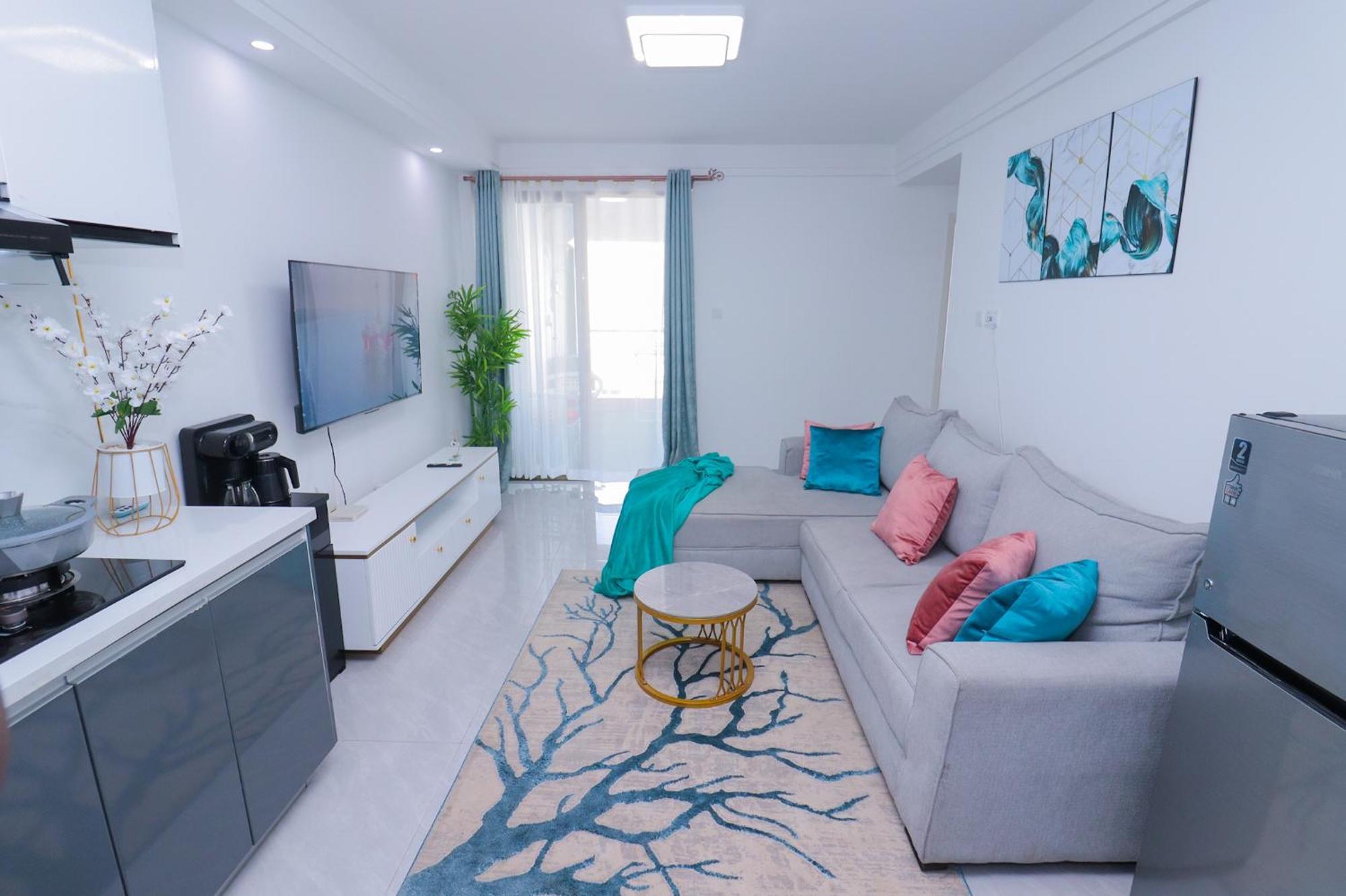 Apartment Skyline Splendor With City Views, Mini Golf, Spa And Restaurant In Kilimani Nairobi