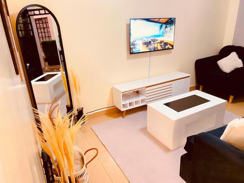 Glam One Bedroom, Mirema Drive, *
