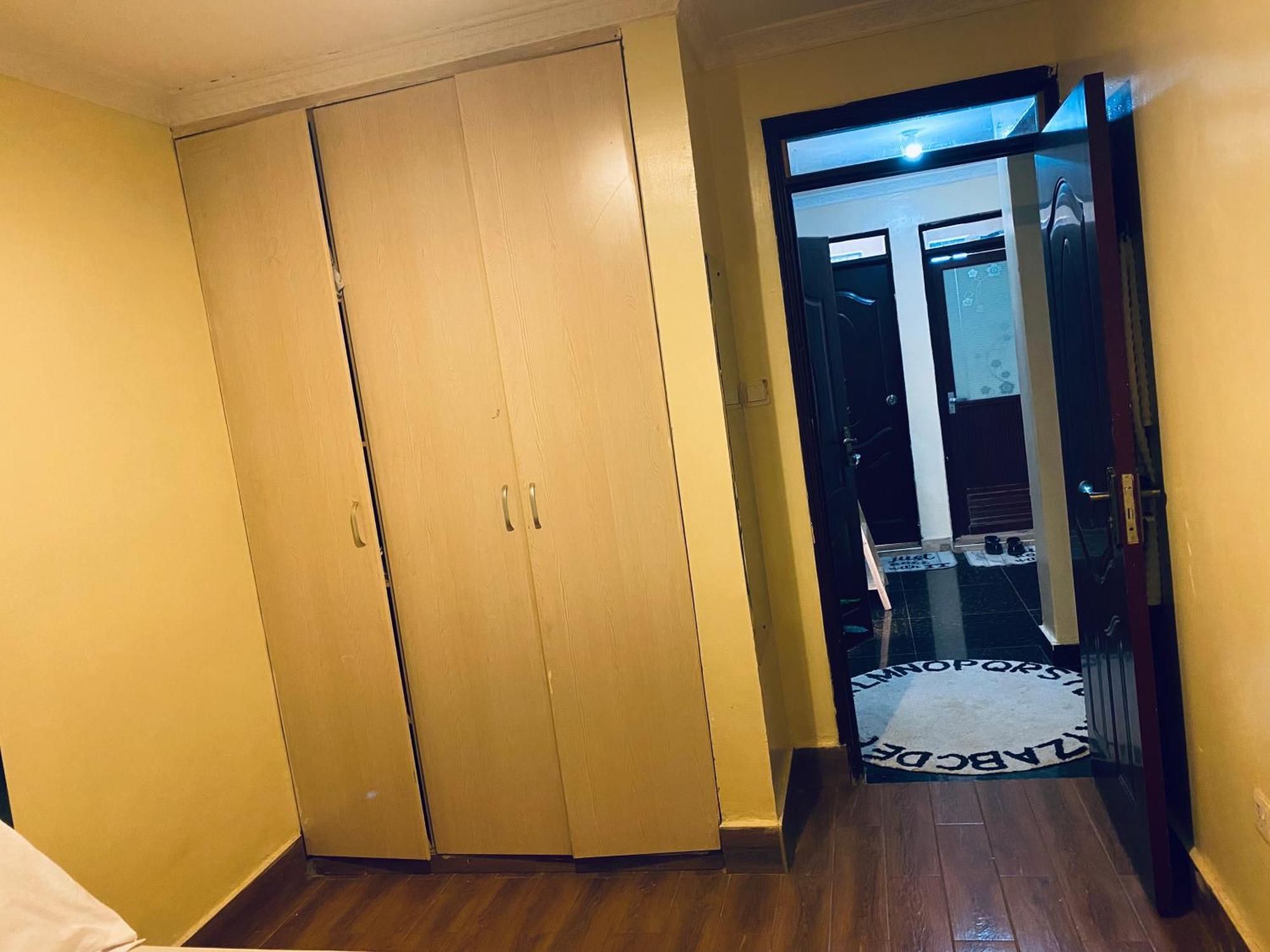Glam One Bedroom, Mirema Drive, Bed & Breakfast Nairobi