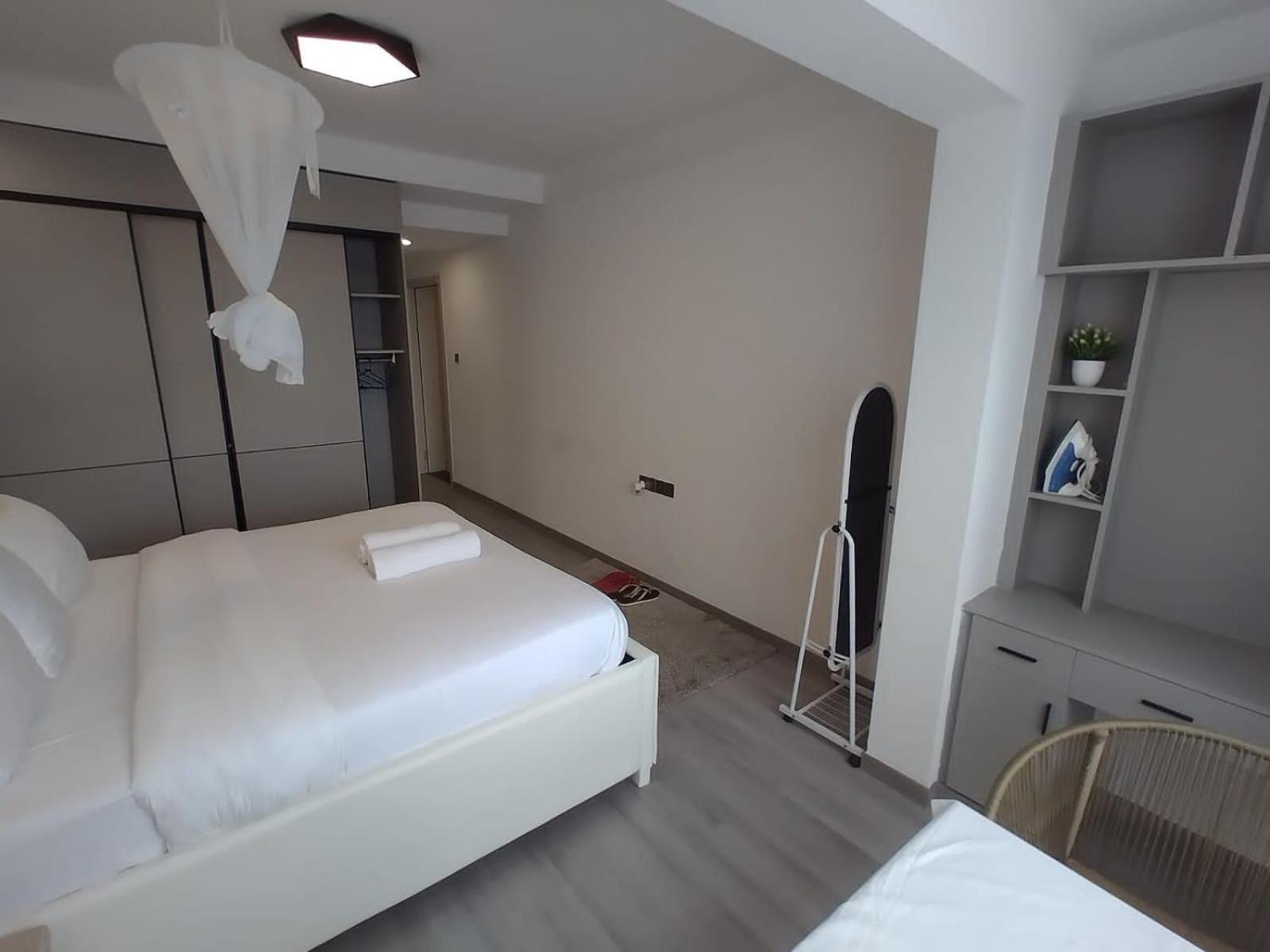 Voyager Elixir Apartment