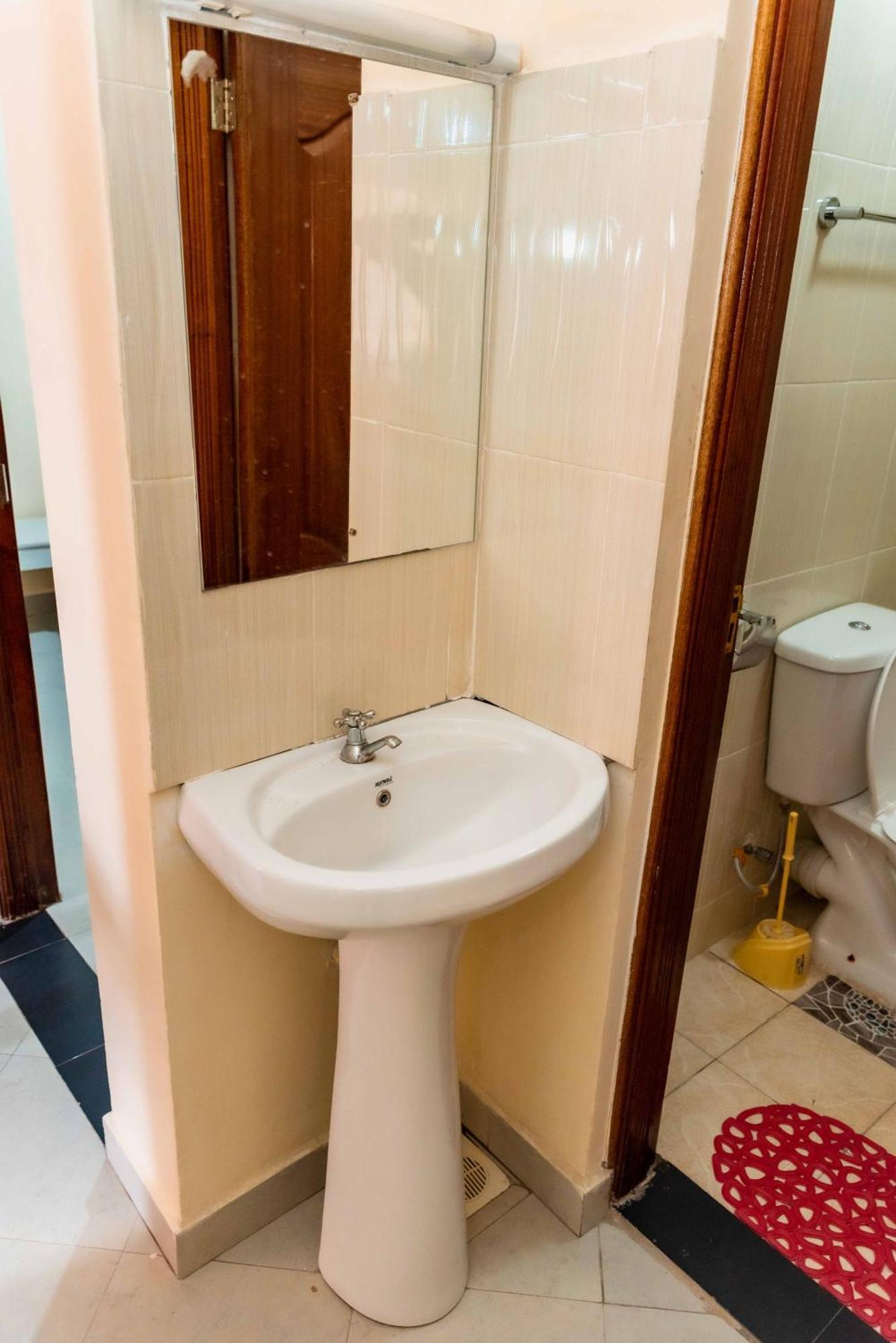 Apartment 2bed 5 Minute Walking Distance To Cbd/town Nairobi
