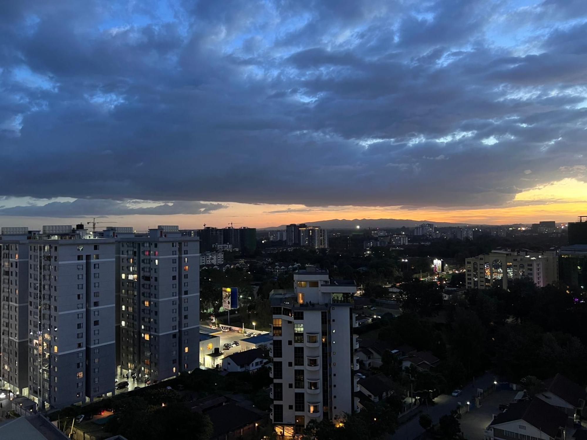 Apartment Cozy & Serene Flat In Kilimani With A Gym & City Views