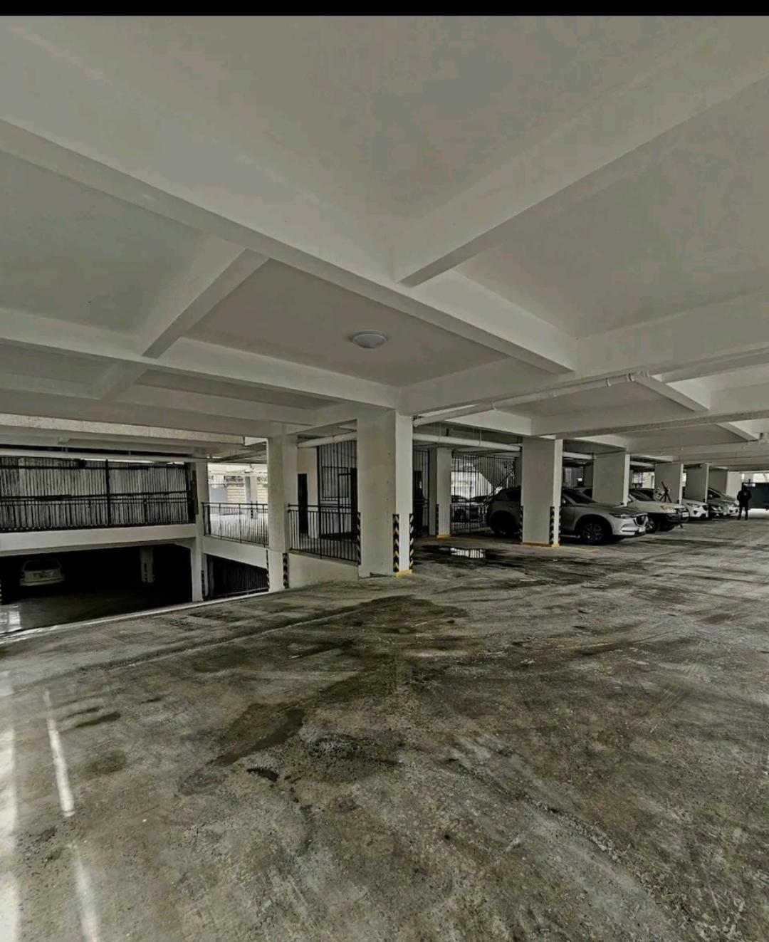 Executive One Bed With Balcony Gym Netflix Apartment *