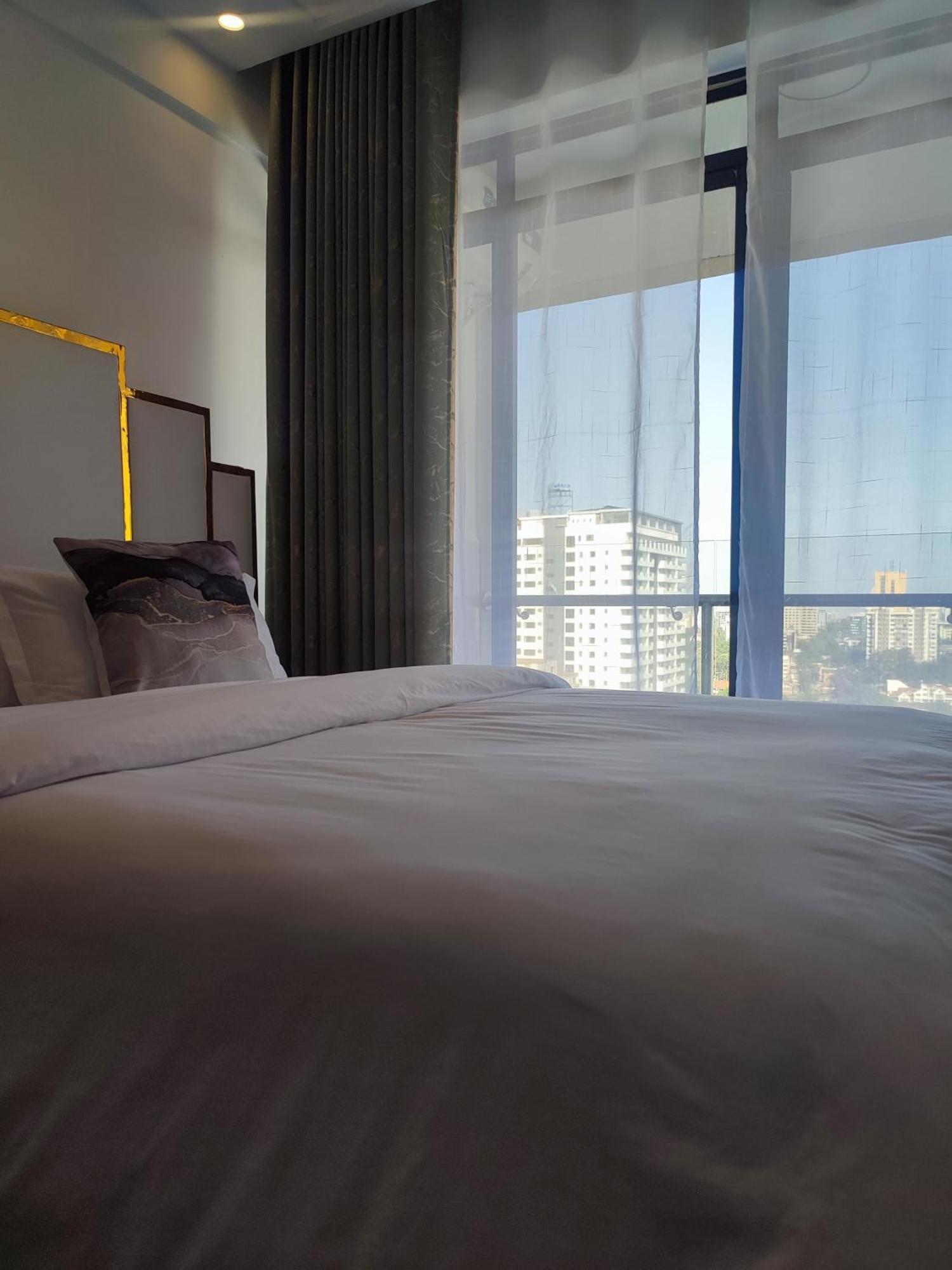 Apartment Executive One Bed With Balcony Gym Netflix *