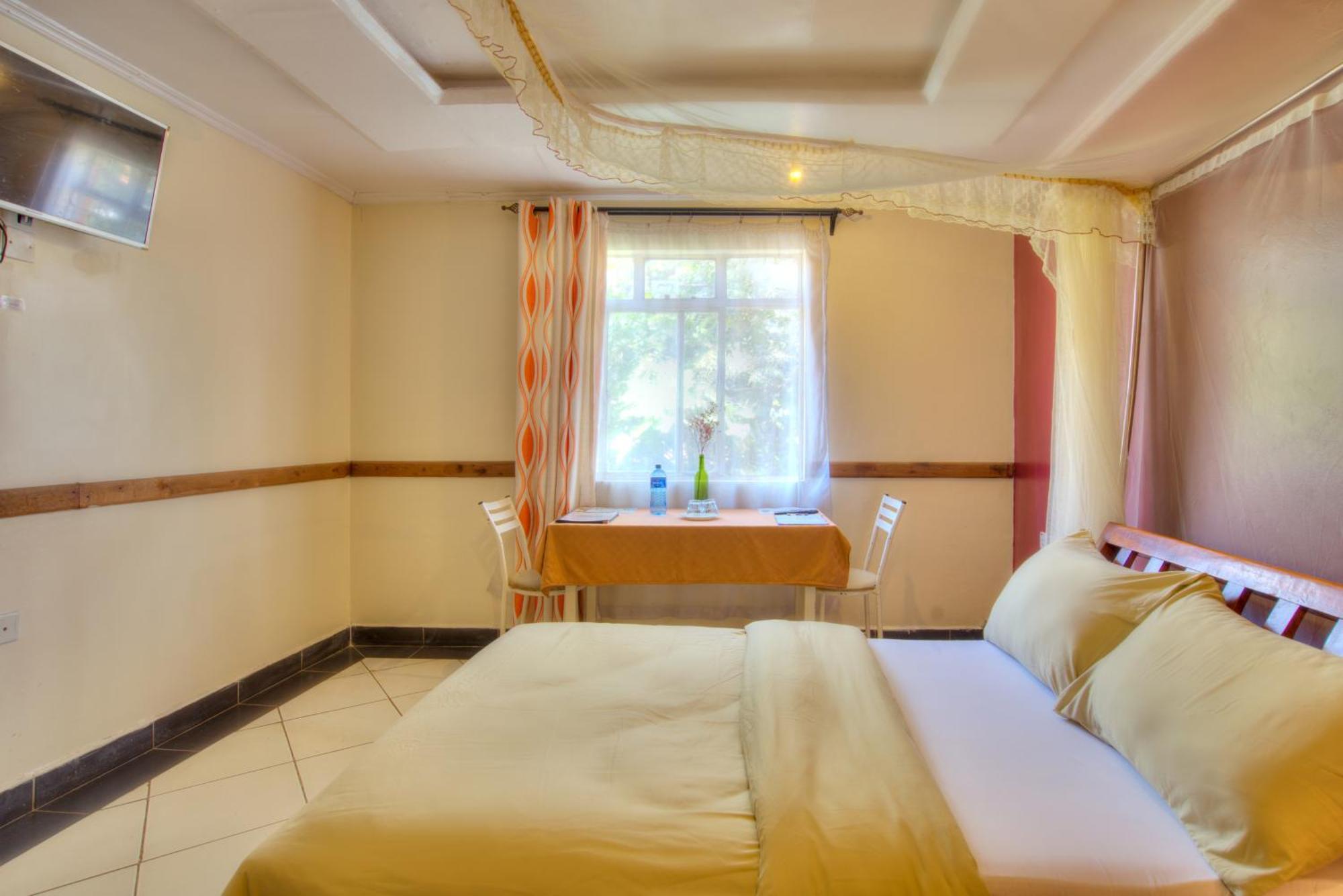 Red Buffalo House Hotel