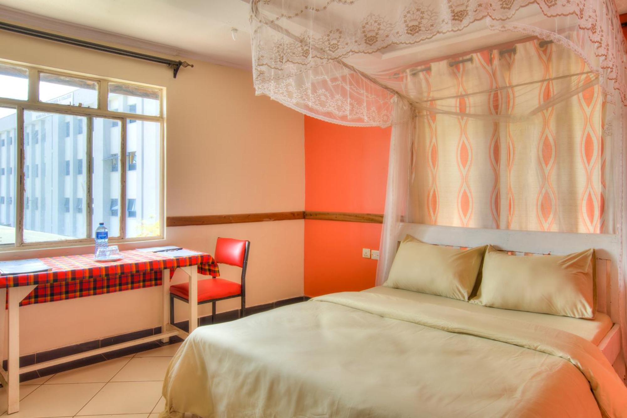 Red Buffalo House Hotel