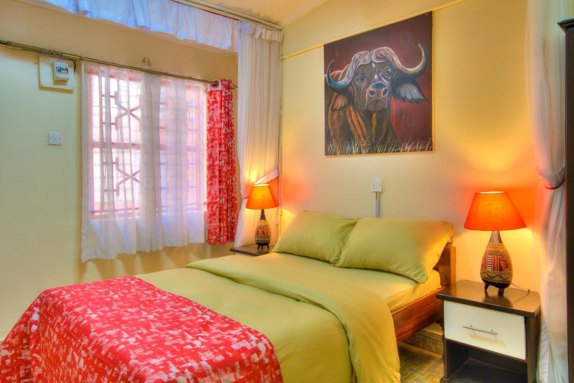 Hotel Red Buffalo House 3*