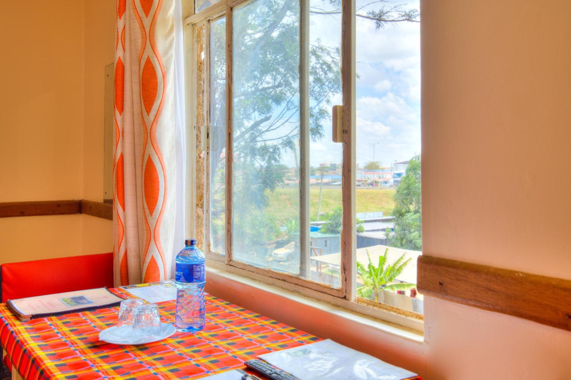 Hotel Red Buffalo House