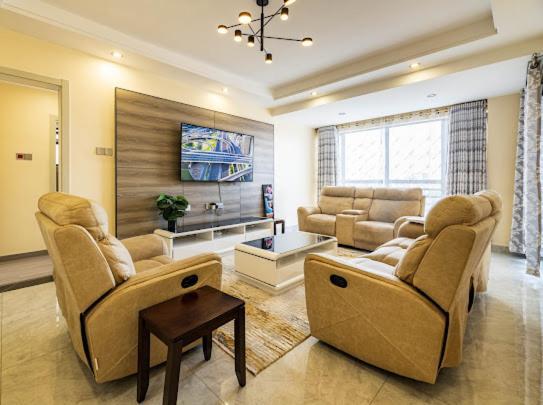 Apartment Luxurious And Comfy Homes *
