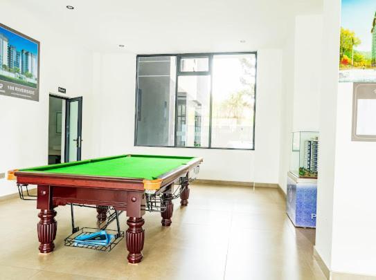 Luxurious And Comfy Homes Apartment *