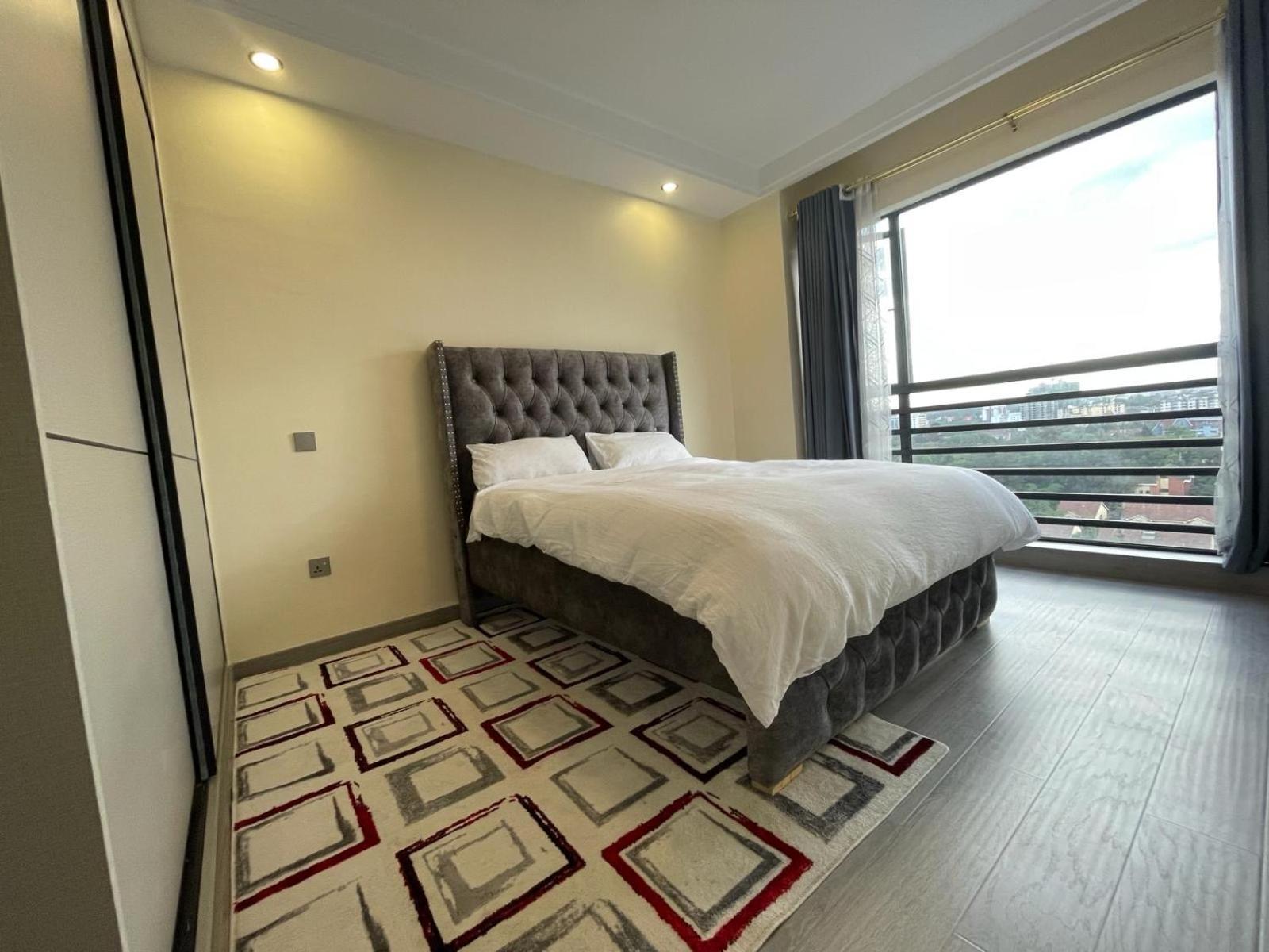 Apartment Luxurious And Comfy Homes *