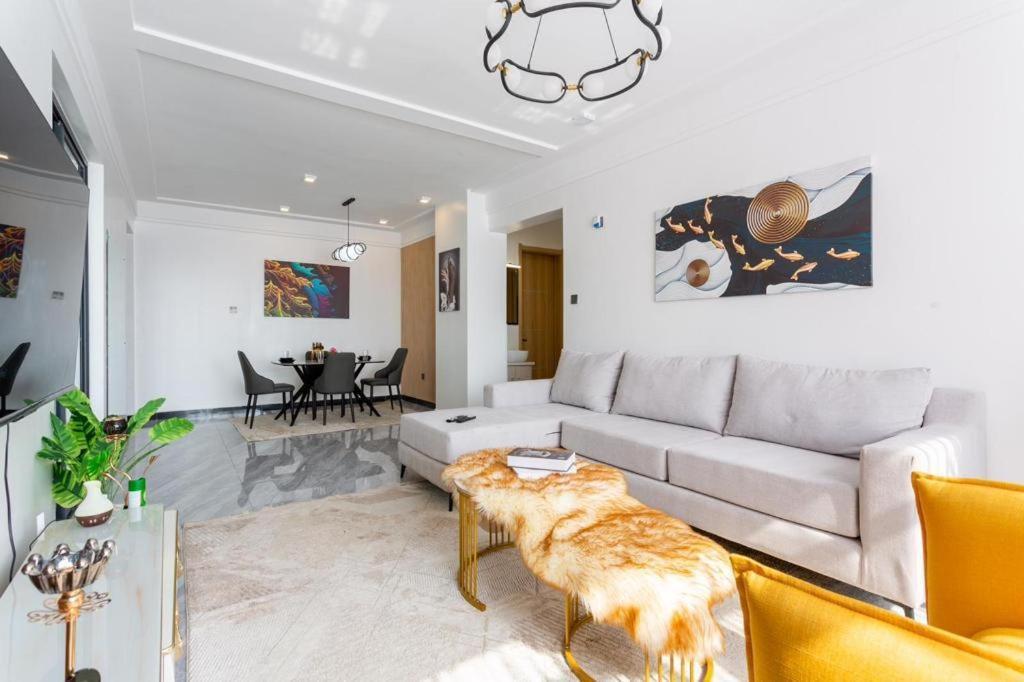 The Executive Three Bedroom With Amazing Views In Kilimani Apartment
