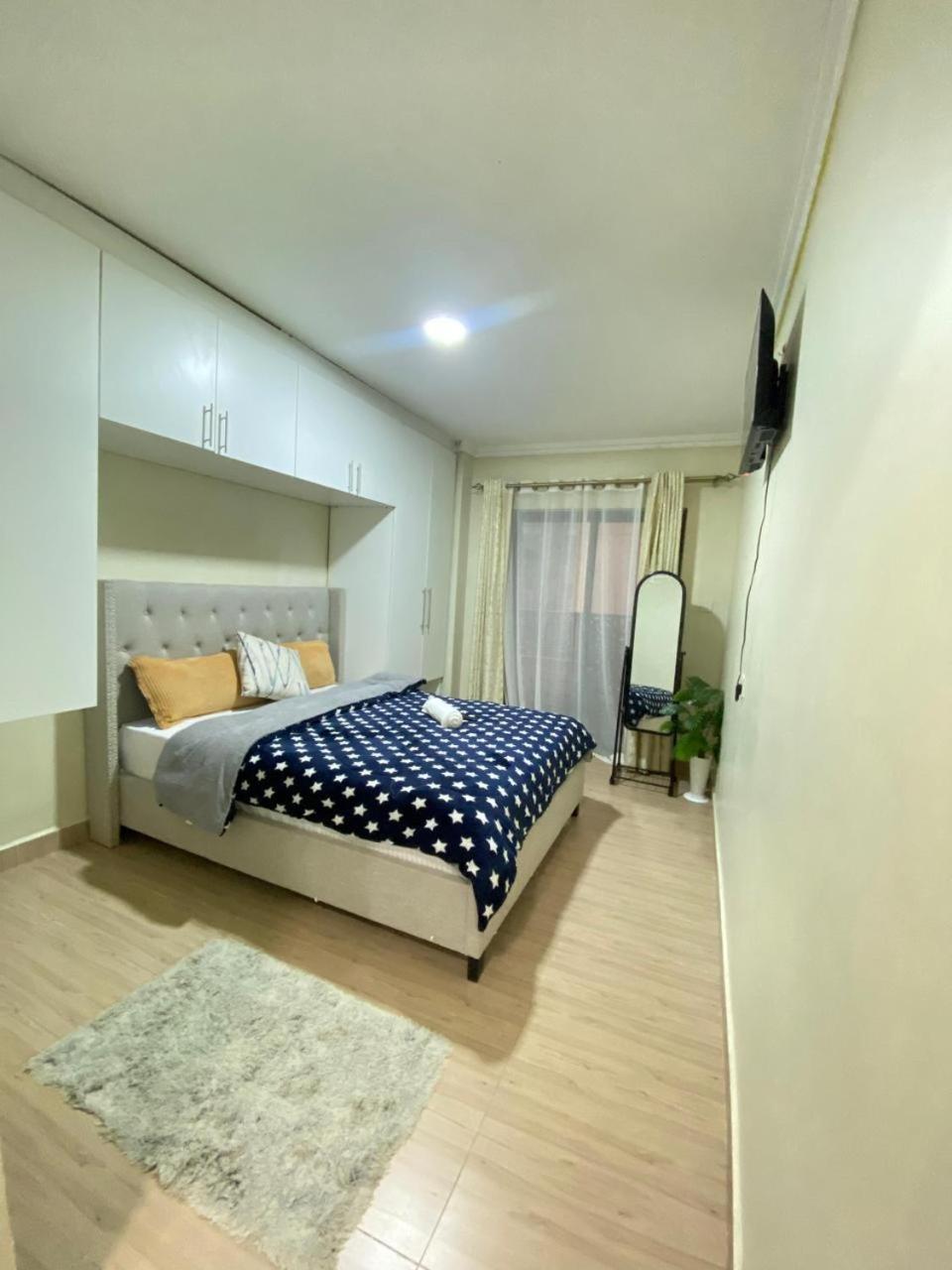 Fully Furnished 2 Bedroom With A Spacious Balcony Behind Gateway Mall 10 Minutes To Jkia,5min To Sgr With Ac,washing Machine And Lift