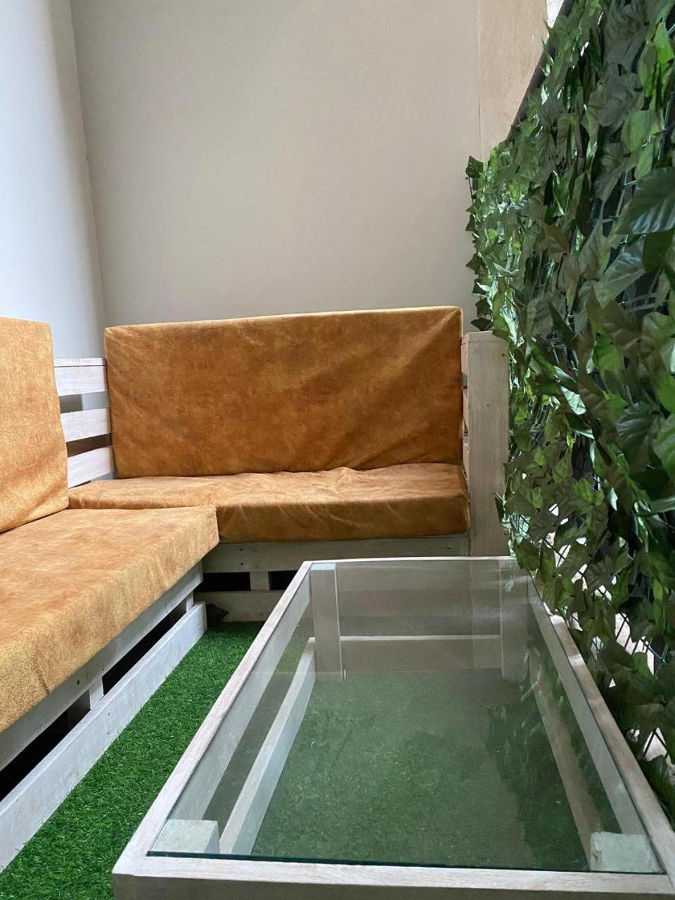 Fully Furnished 2 Bedroom With A Spacious Balcony Behind Gateway Mall 10 Minutes To Jkia,5min To Sgr With Ac,washing Machine And Lift Apartment *