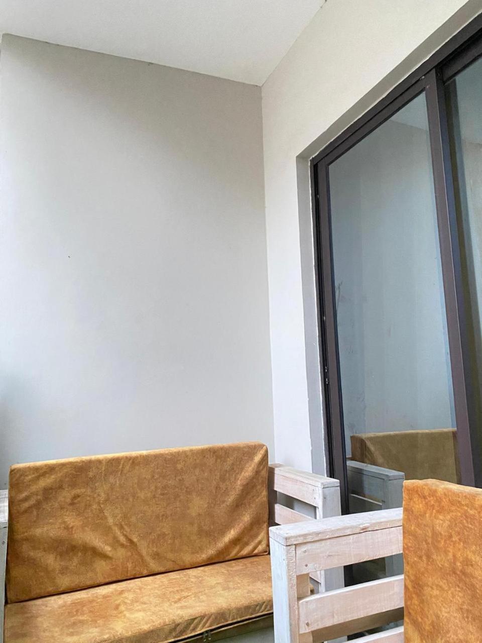 Fully Furnished 2 Bedroom With A Spacious Balcony Behind Gateway Mall 10 Minutes To Jkia,5min To Sgr With Ac,washing Machine And Lift Apartment Nairobi