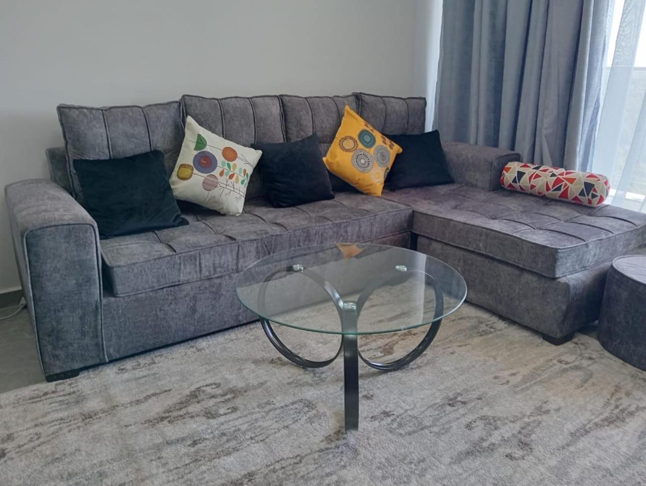 Apartment Tranquil 7th Floor Near Art Caffe Market Nairobi