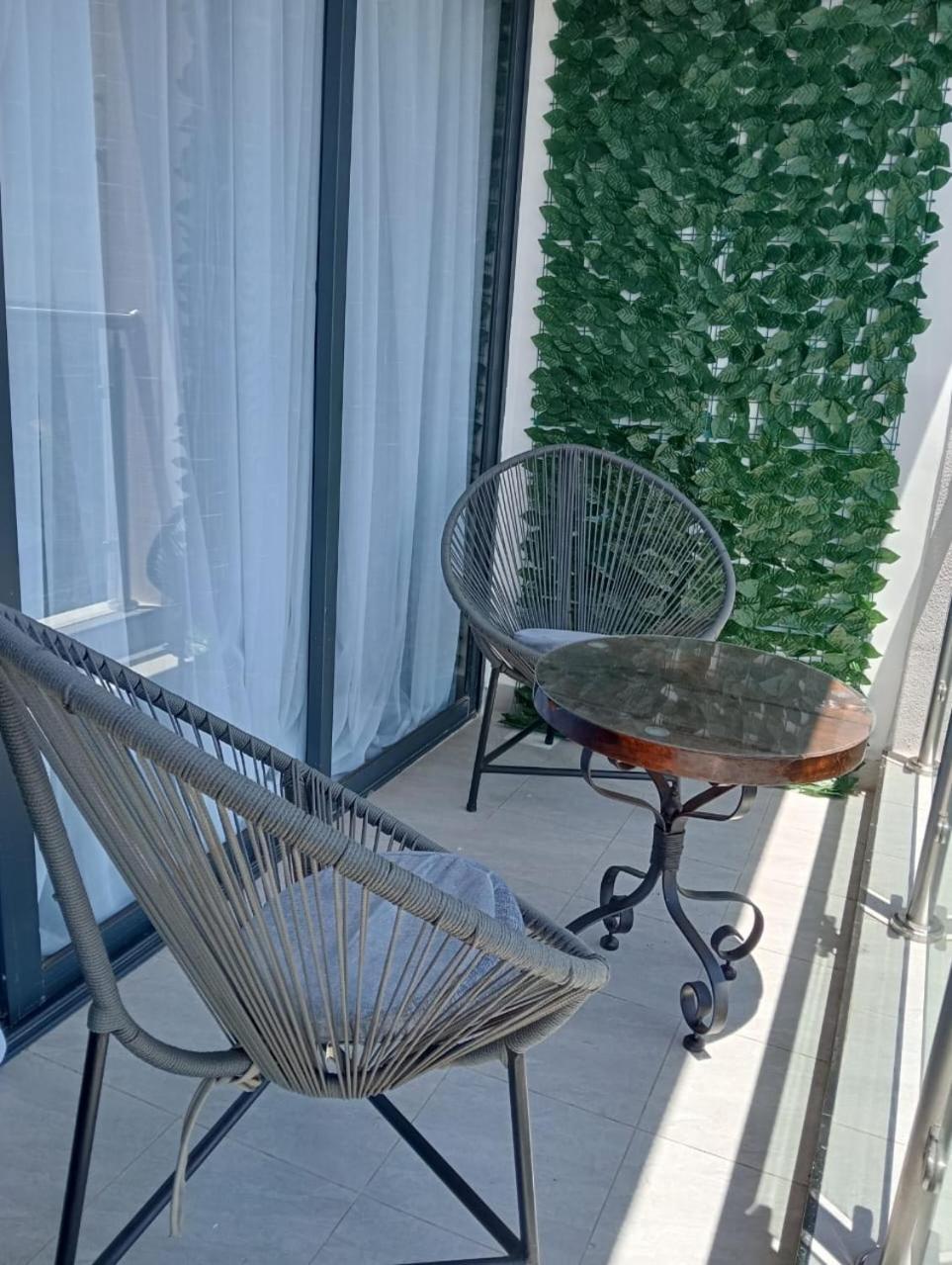Tranquil 7th Floor Near Art Caffe Market * Nairobi