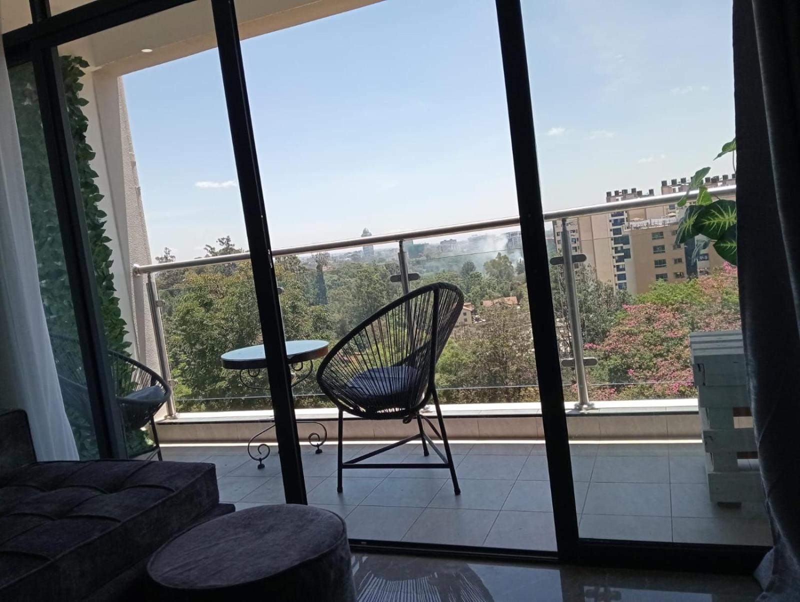Apartment Tranquil 7th Floor Near Art Caffe Market *