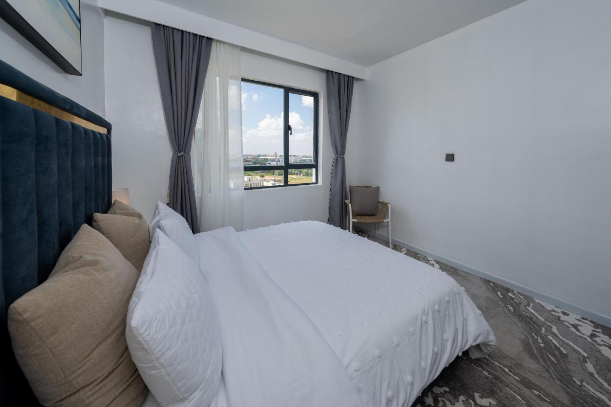 Valley Vista 3br Near Jkia/sgr W Gym & Pool
