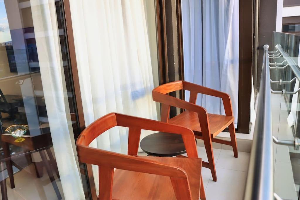 Astoria Lovely One Bedroom With Ac & Ups In Lavington Apartment
