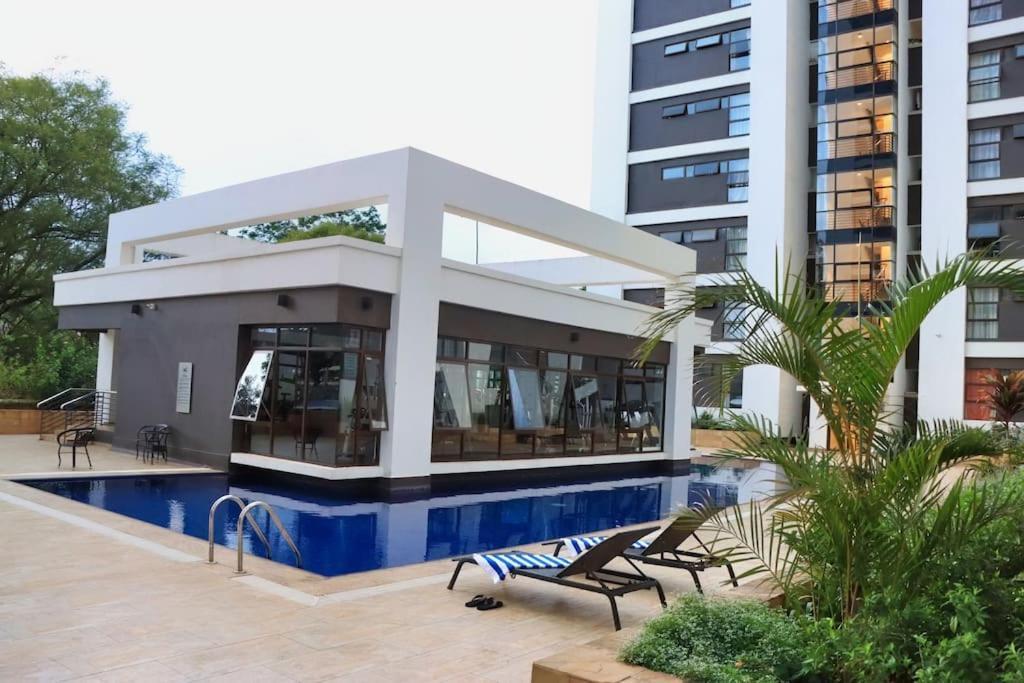 Astoria Lovely One Bedroom With Ac & Ups In Lavington * Nairobi