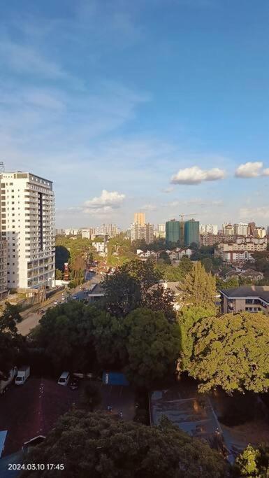 Apartment Sky-high Serenity: Your Modern 1br Retreat On The 10th Floor *