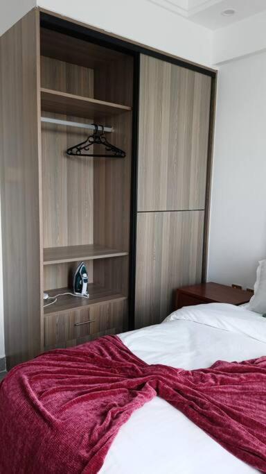 Sky-high Serenity: Your Modern 1br Retreat On The 10th Floor Apartment