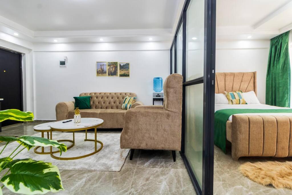 Cozy 1 Bdrm Kilimani * Nairobi
