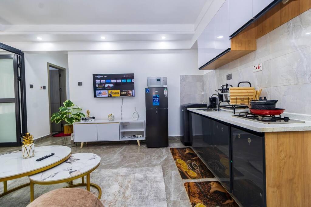 Cozy 1 Bdrm Kilimani Apartment *