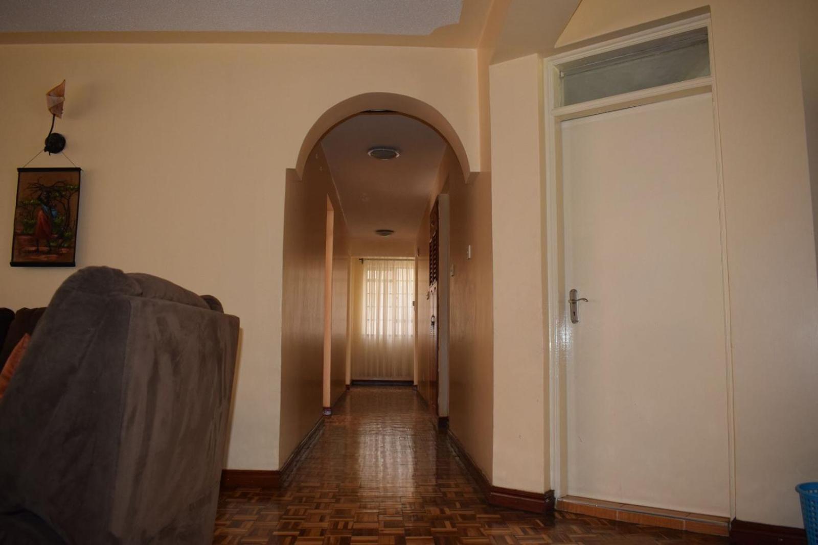 Hampton Court Kilimani *