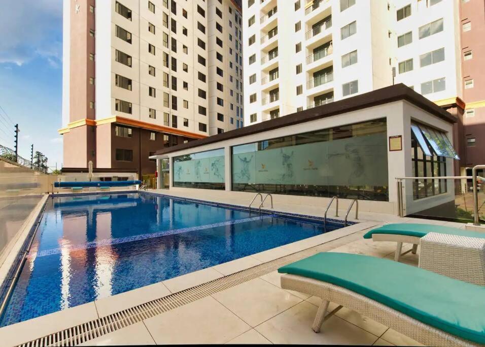 Apartment Luxury And Elegant 2 Bedroom With Views Nairobi