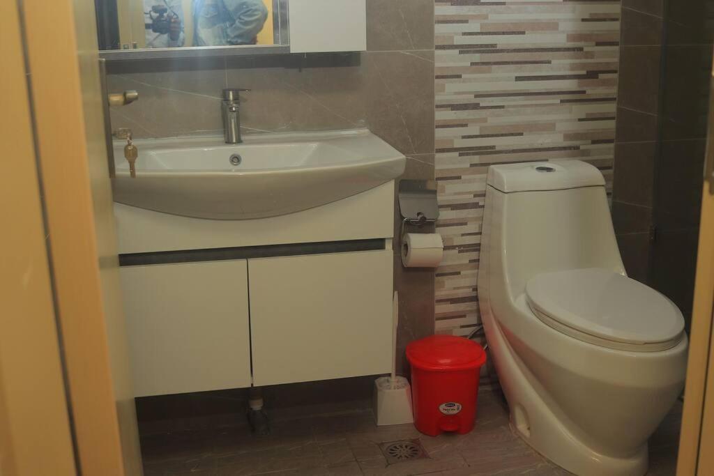 Apartment Luxury And Elegant 2 Bedroom With Views *