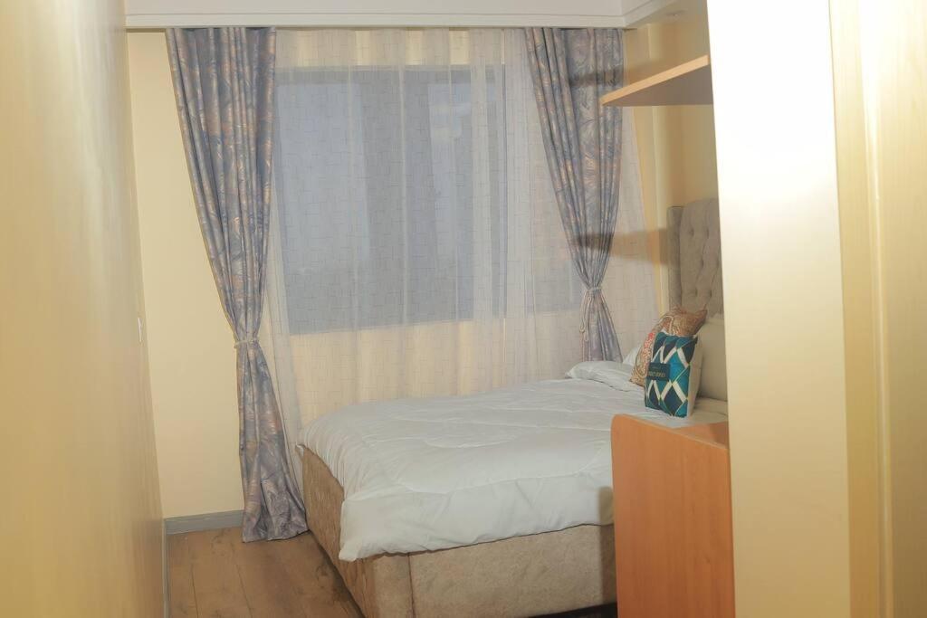 Apartment Luxury And Elegant 2 Bedroom With Views