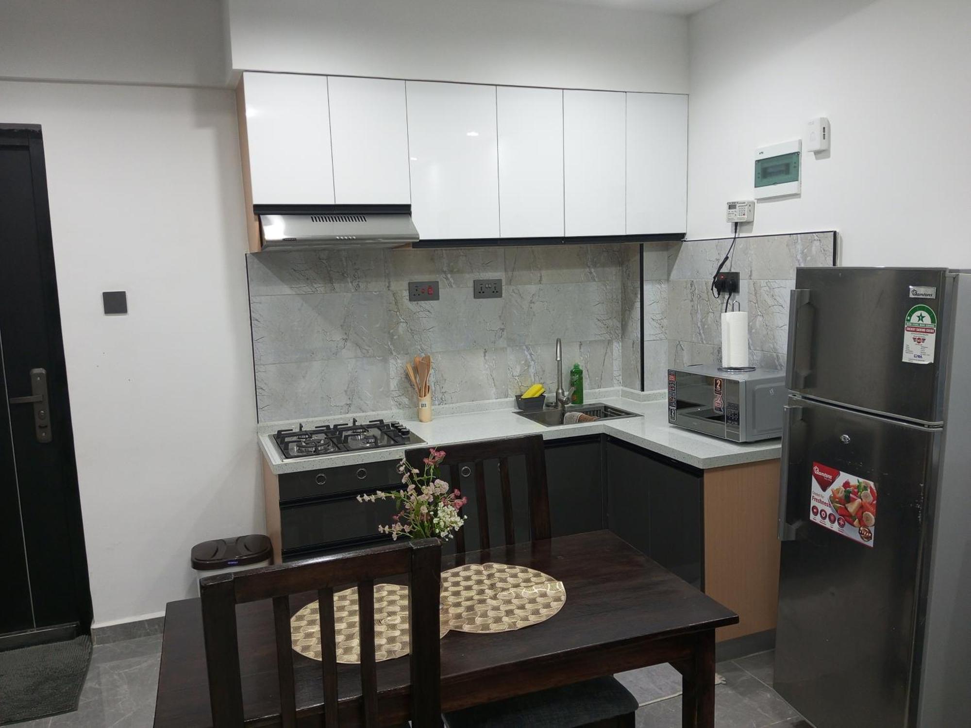 Apartment Tranquil 7th Floor Near Art Caffe Market *