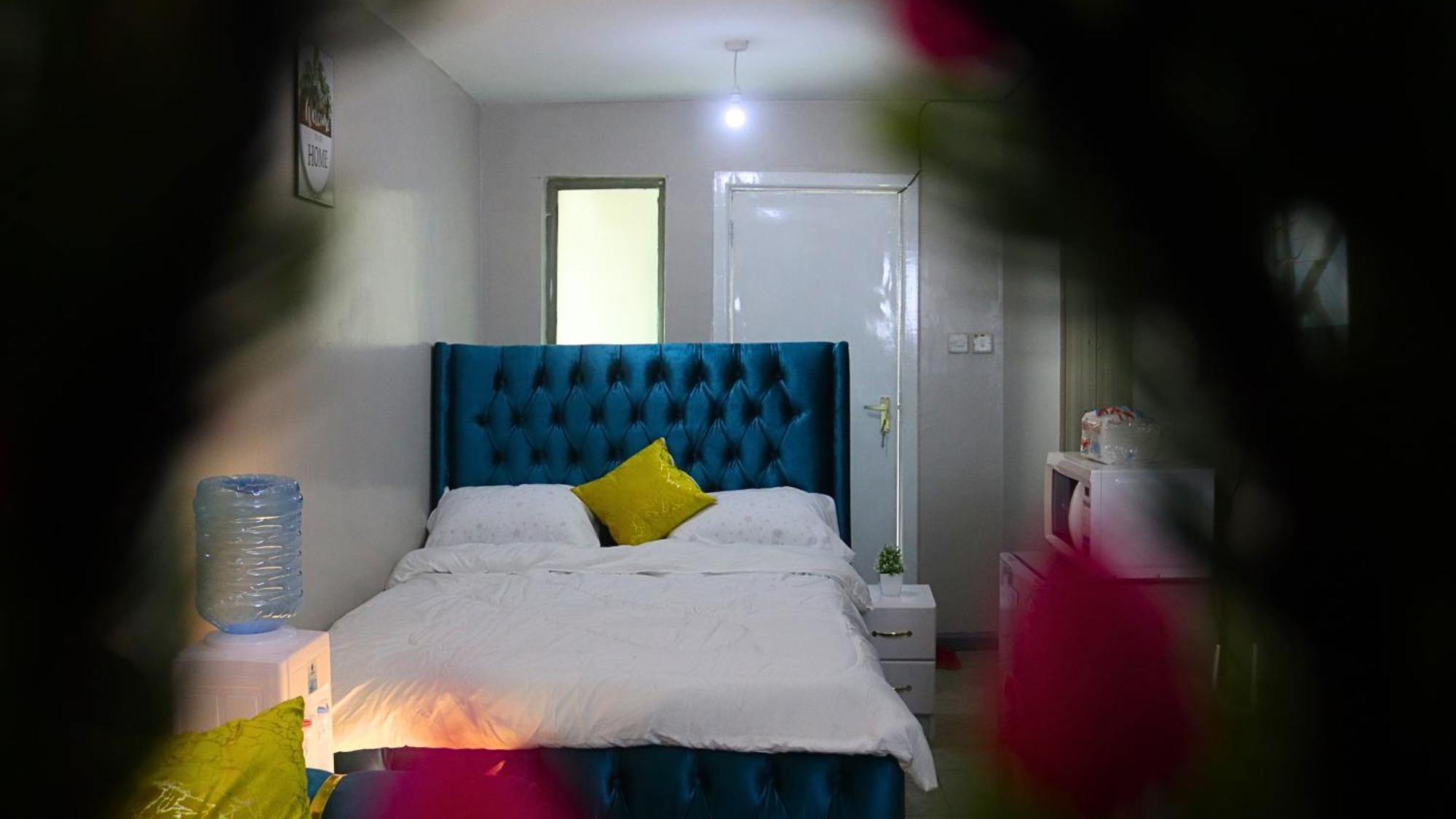 Definitehomes1 - Fully Furnished With A Rooftop Restaurant Near Jkia Airport, Downtown * Nairobi