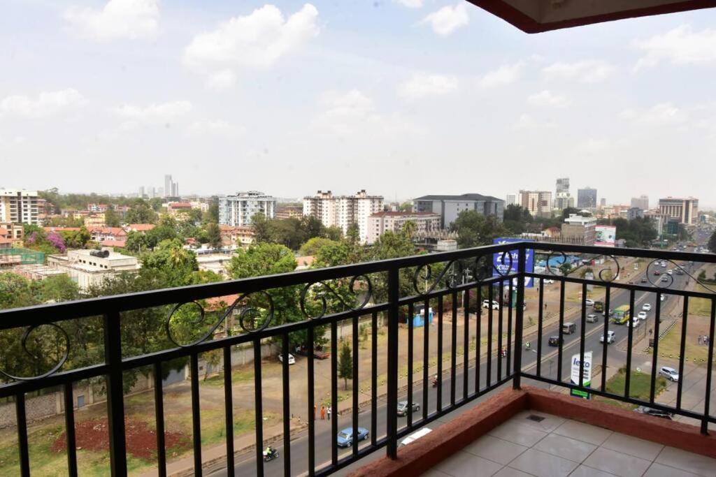 Apartment Away From Home, Cozy 3 Bedroom