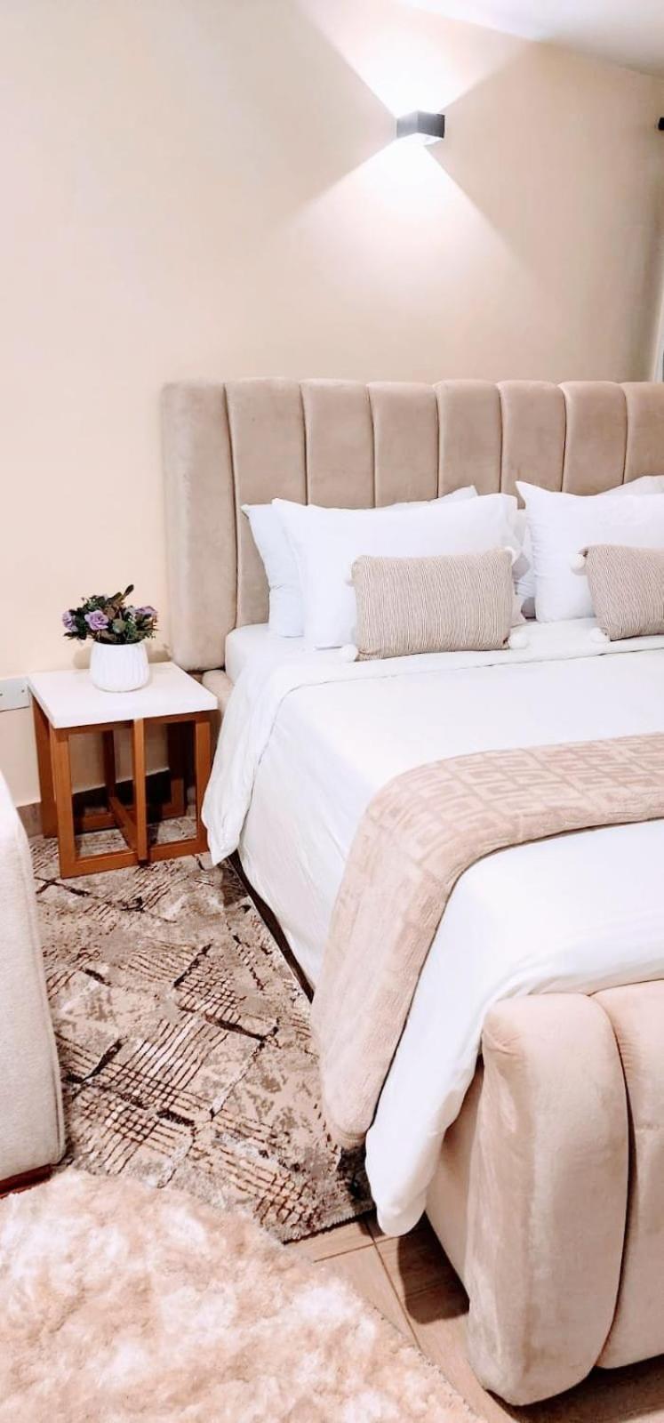 Golden Touch Luxury Apartment