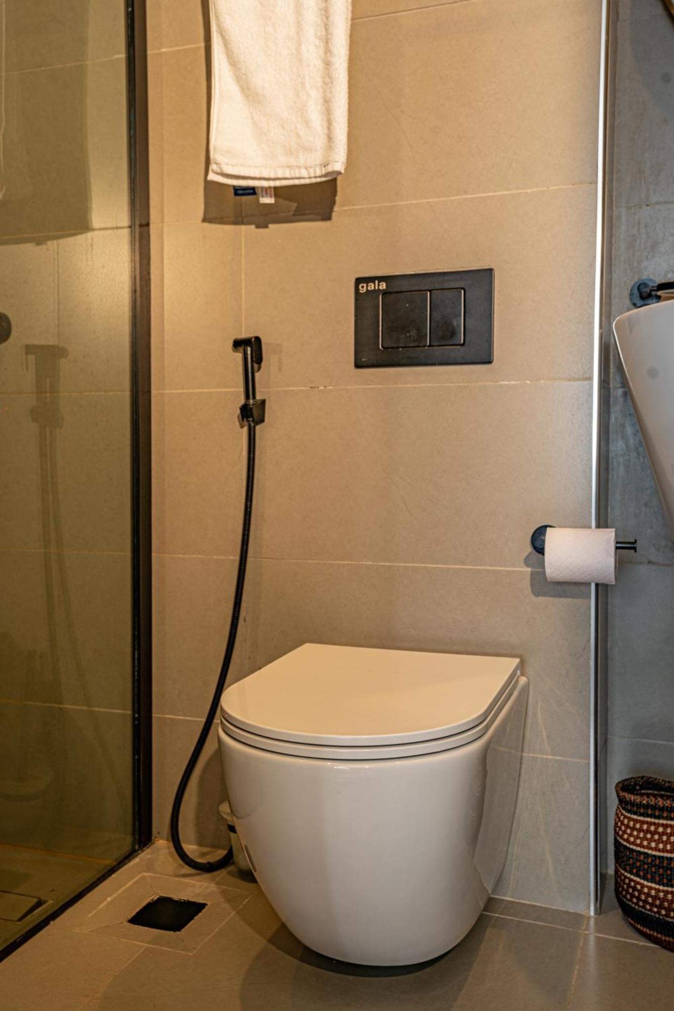 Escada & 2-bedroom, Rooftop Swimming Pool, Gym, Workspace, Wonderiss Homes Westland Living Apartment