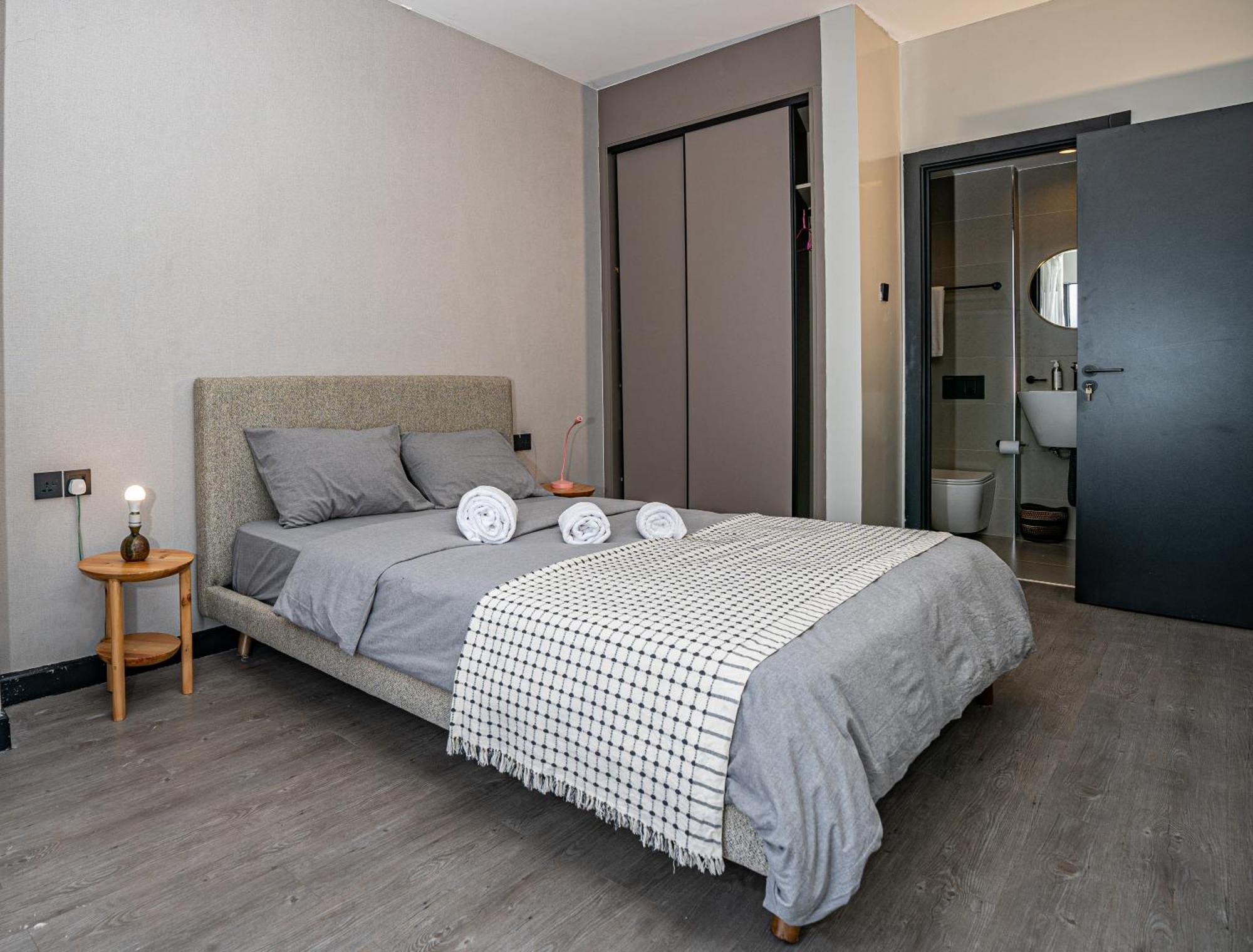Escada & 2-bedroom, Rooftop Swimming Pool, Gym, Workspace, Wonderiss Homes Westland Living * Nairobi