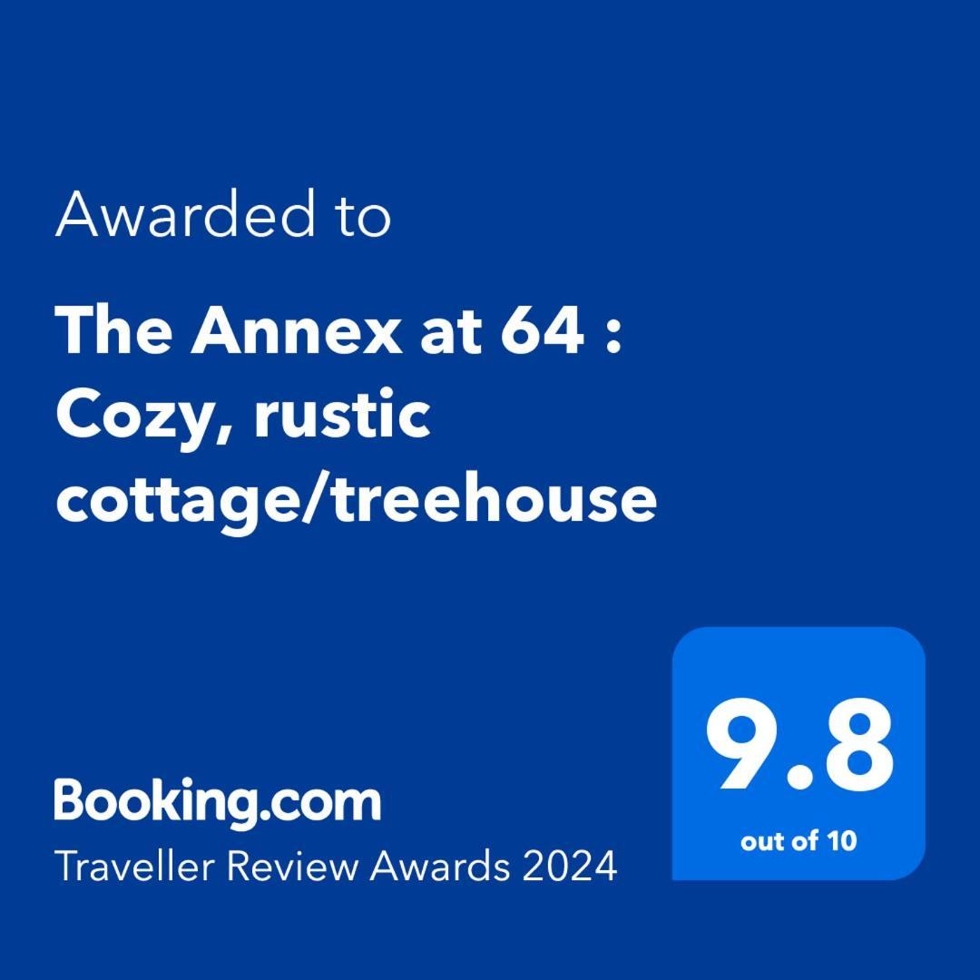 The Annex At 64 : Cozy, Rustic Cottage/treehouse