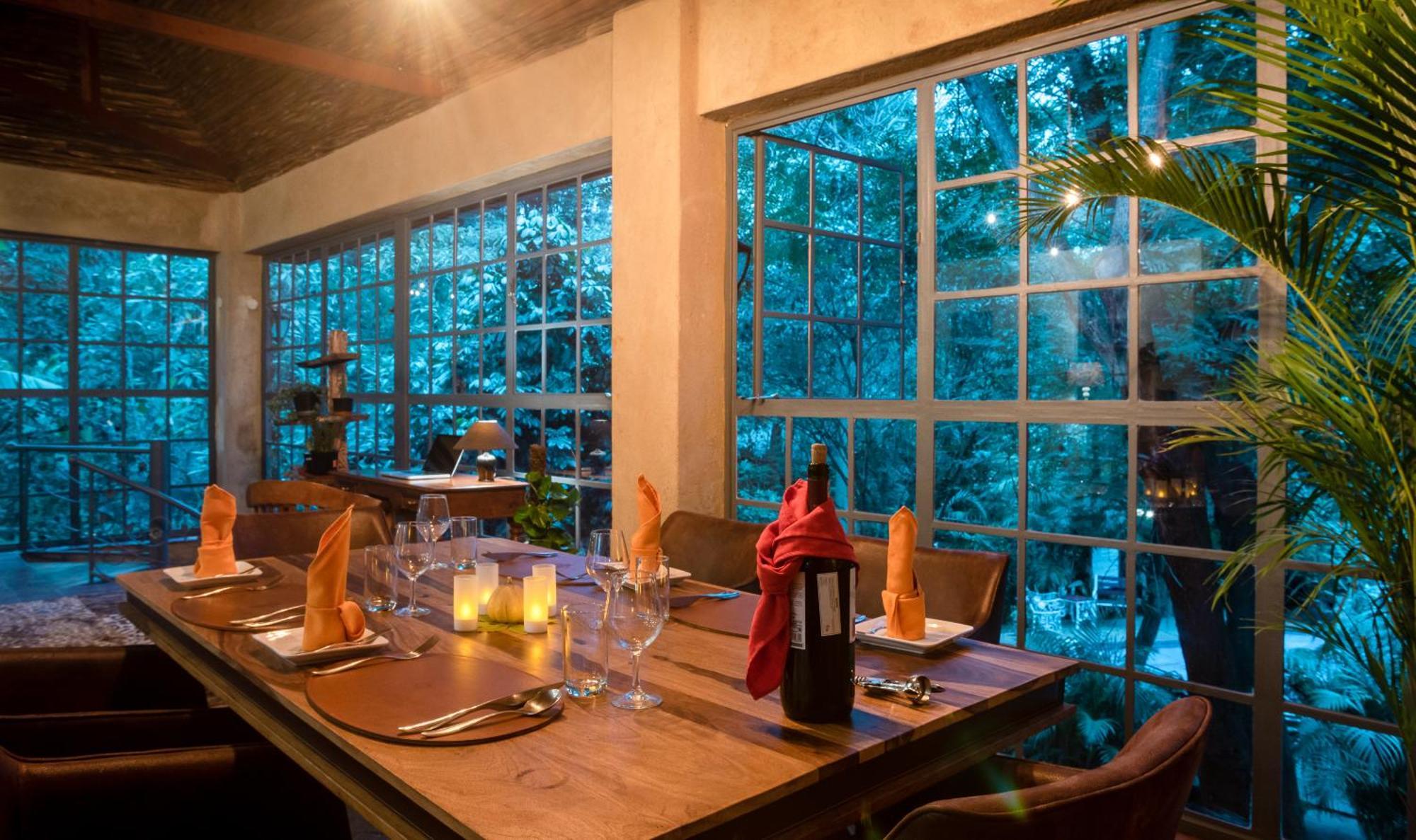The Jungle Oasis With Heated Pool Apartment *
