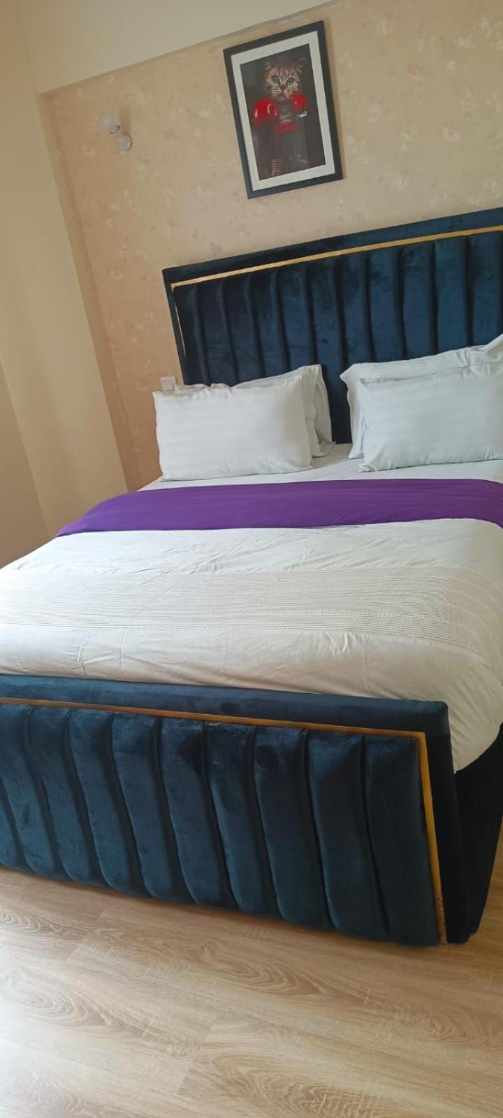 Kandiz Exquisite Nairobi
