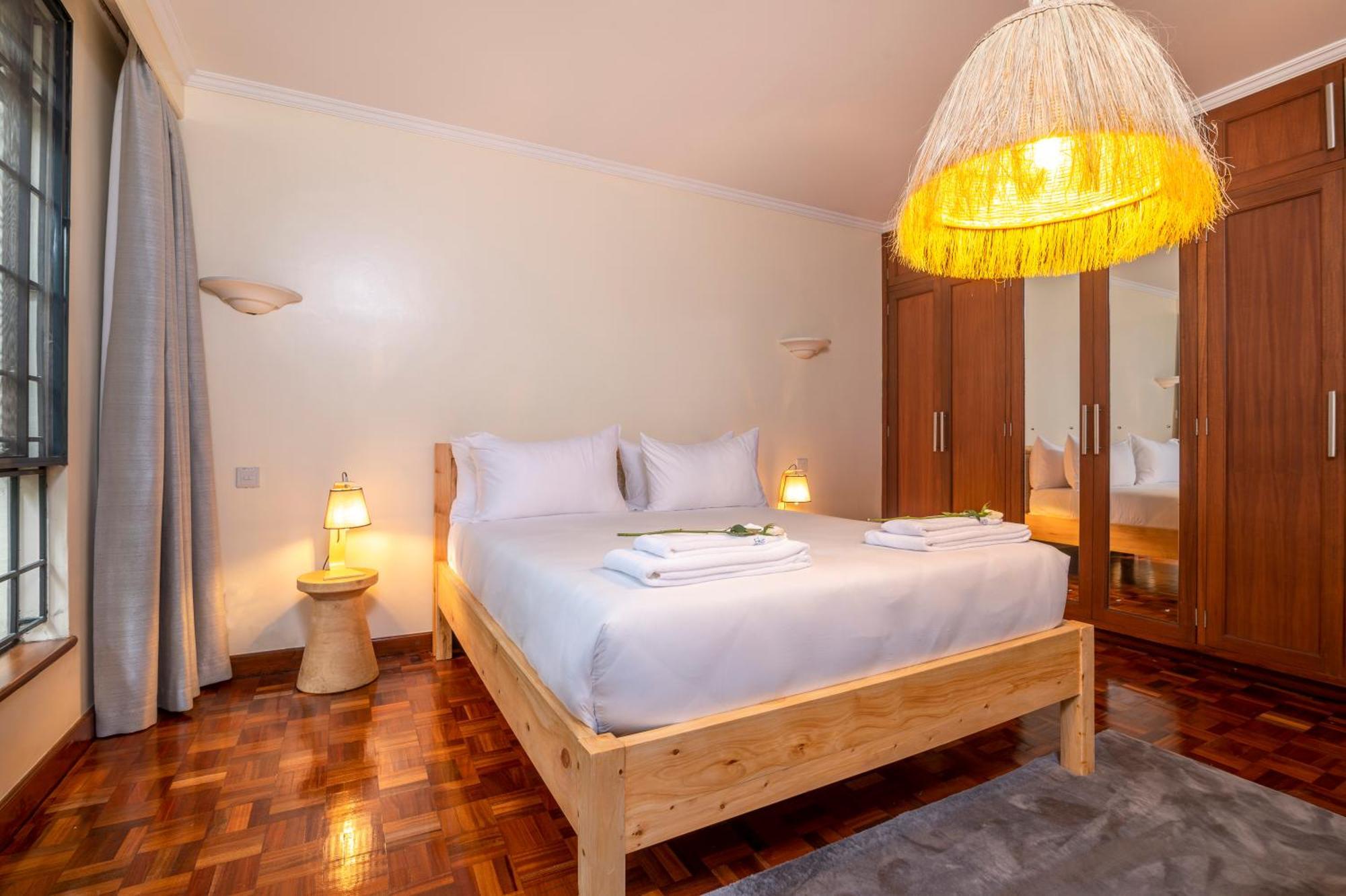 Apartment Riverside Park Hidden Oasis, 3 Bedroom, By Yourhost,